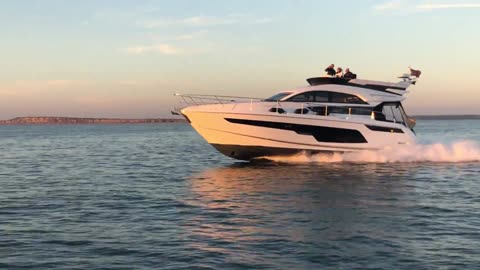 Fairline Squadron 48