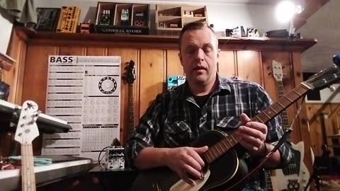 Ukulele/Banjo/Guitar Comparison