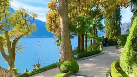 Fairytale stroll at the Villa Del Balbianello in Italy. 🍃