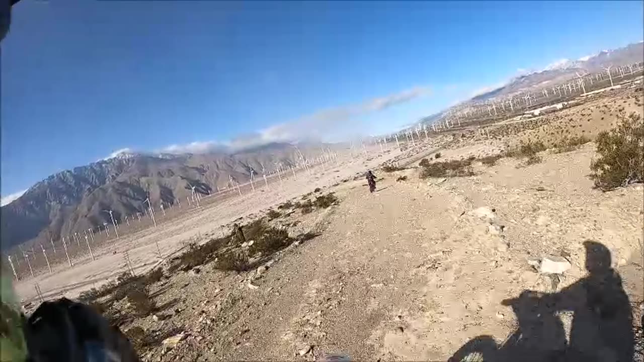 CHASING A XR650R ON A KTM 250SX