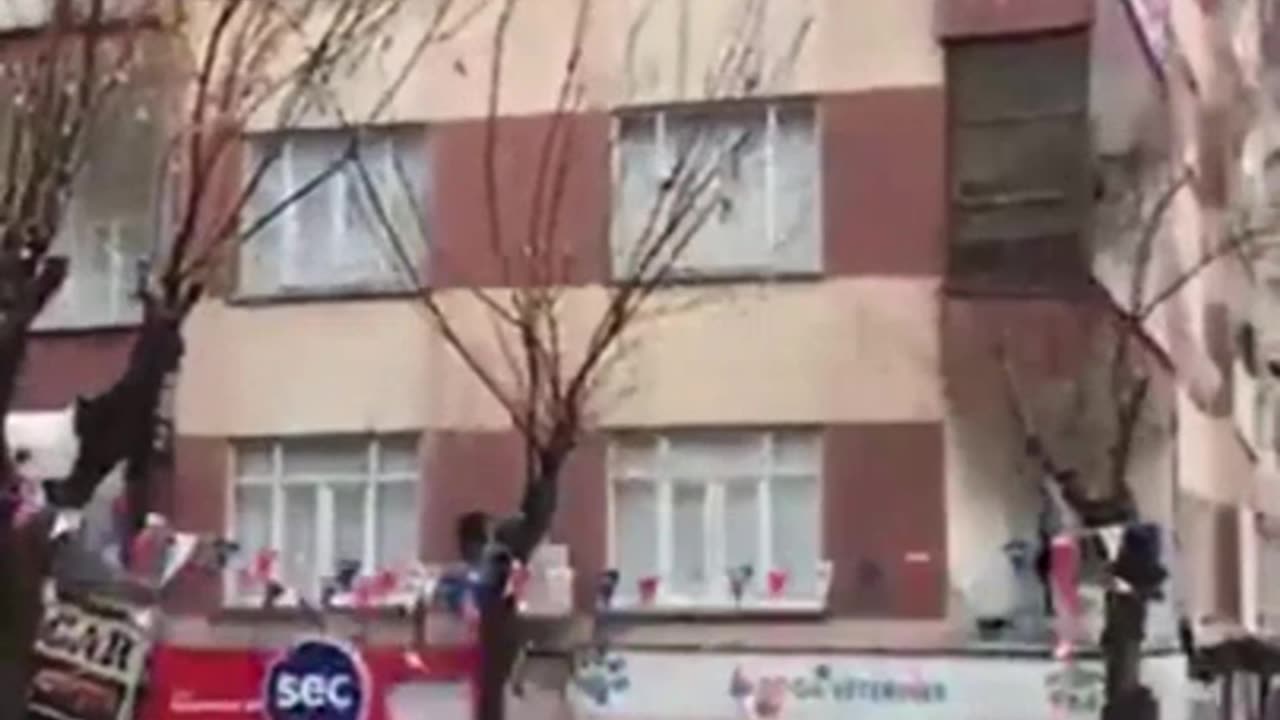 Buildings crumble following earthquake in Türkiye and Syria