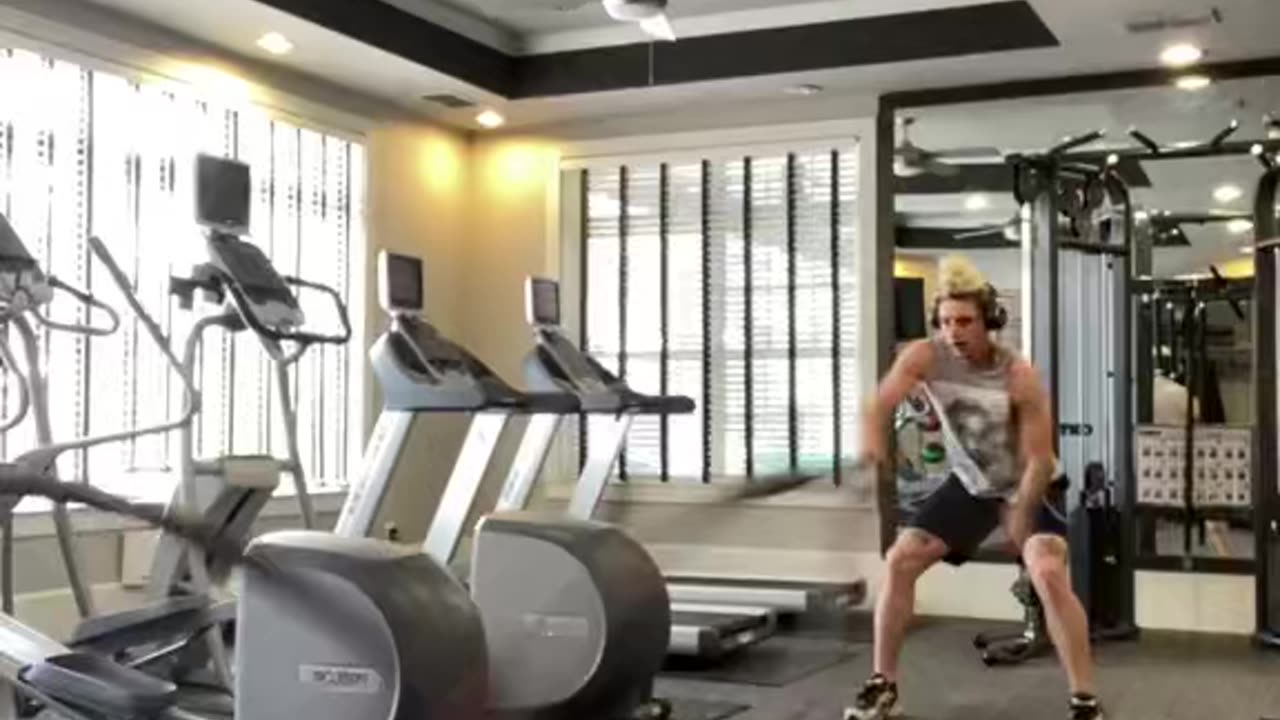 GET UP! GO TO THE GYM! RIGHT NOW #gymoclock