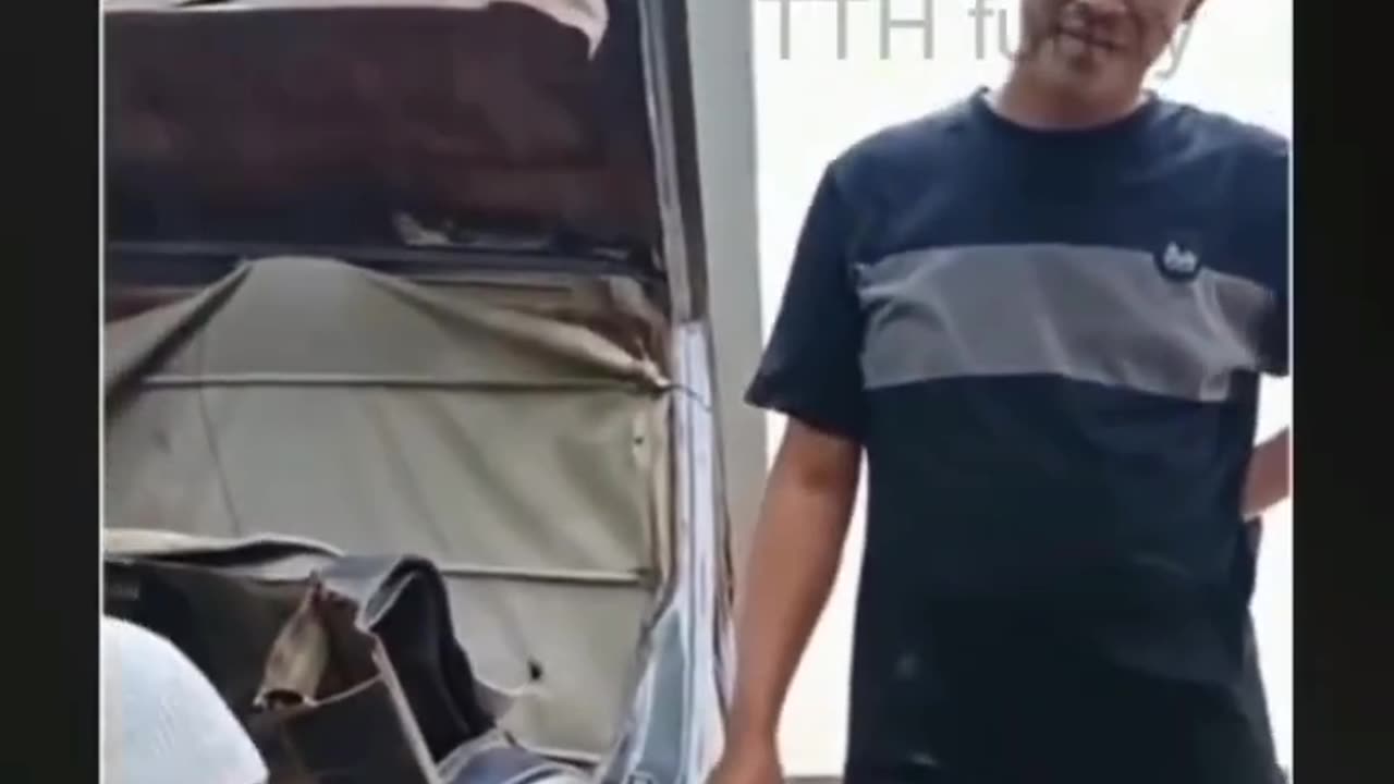 Try not to laugh 😀 😃