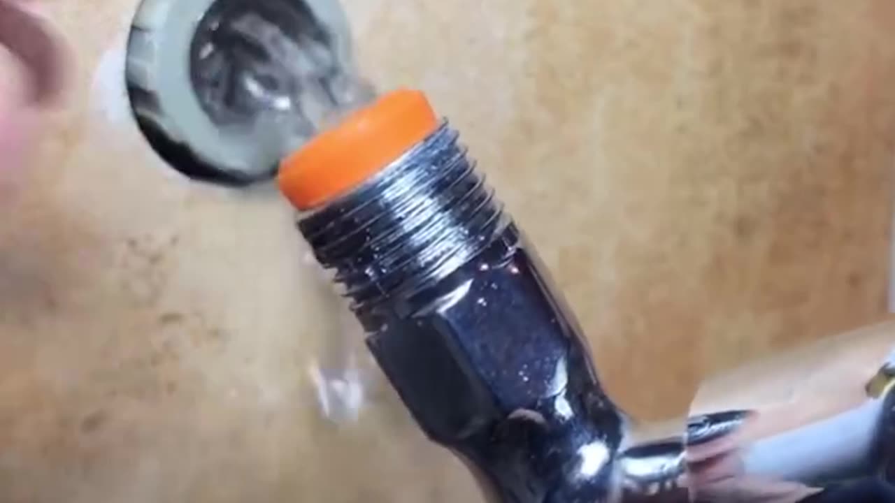 How to easily fix a leaky faucet using sealing rings.hd