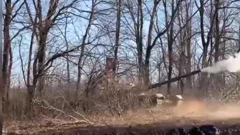 T-72B3 tanks from the Central Military District destroy the fortifications