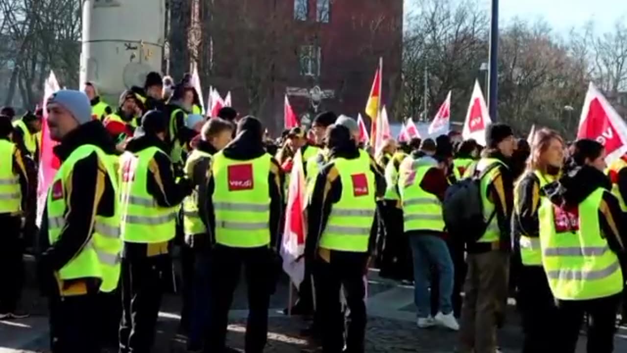 Postal workers go on strike demanding better pay in Germany