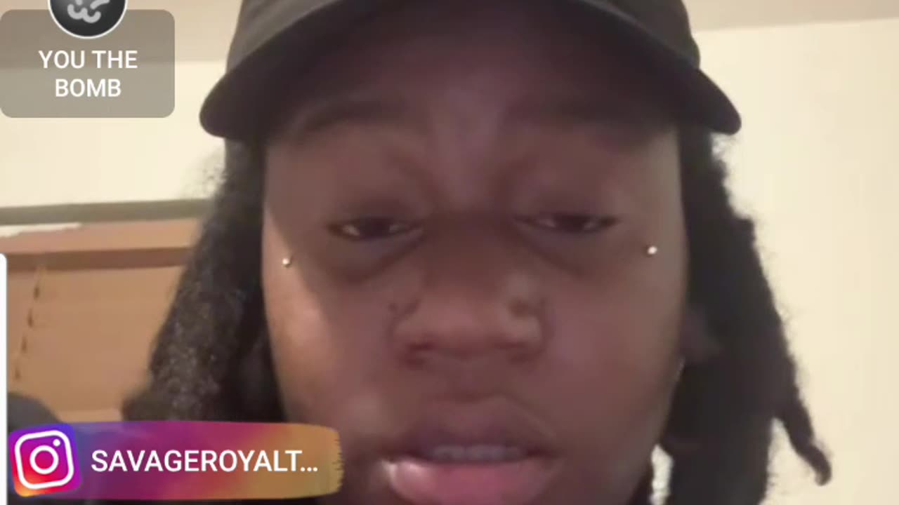 SAVAGEROYALTY READS WOOF & ROACHBAE EBBIMAY FOR FILTH SAYS BARK FOR ME LAPDOG & OFFERS A BISCUIT