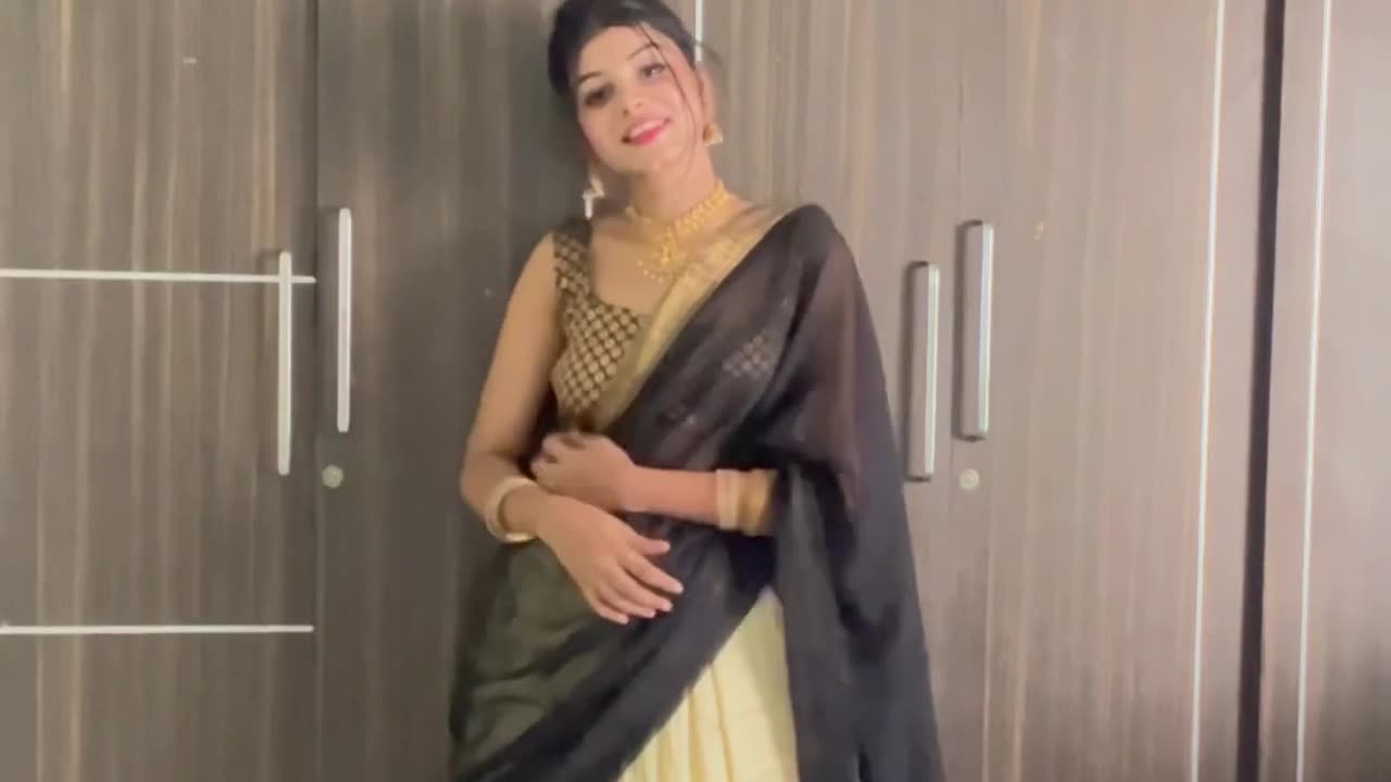 Beautiful saree for pongal #telugu #minivlog #vlogs #saree #sareelove #sareefashion #sareecollect