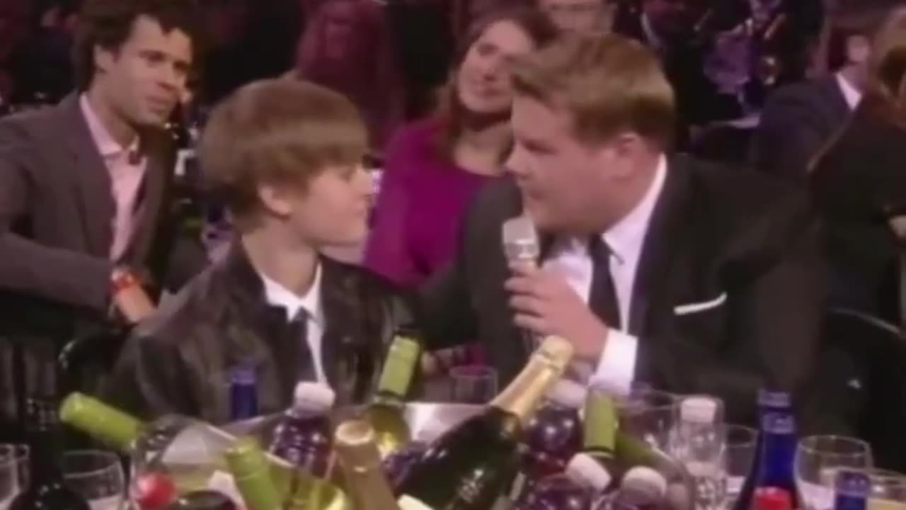 2 minutes of Hollywood elite sexually & verbally harassing minor Justin Bieber