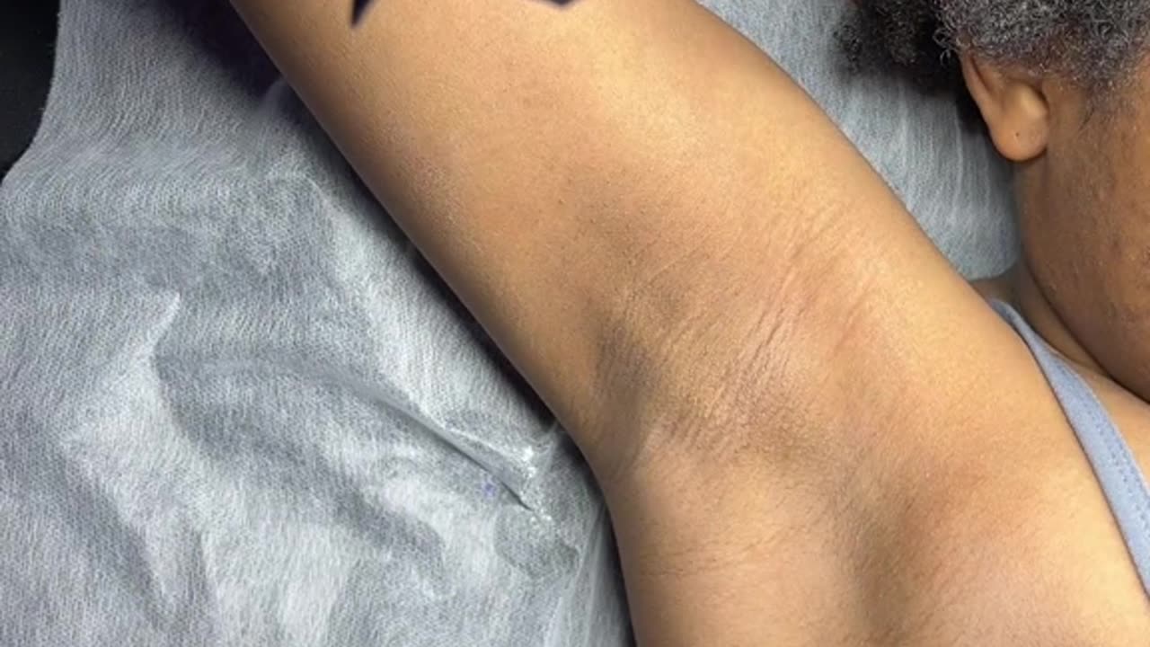 Expert Underarm Waxing Tutorial | Hypnotic Purple Seduction Hard Wax