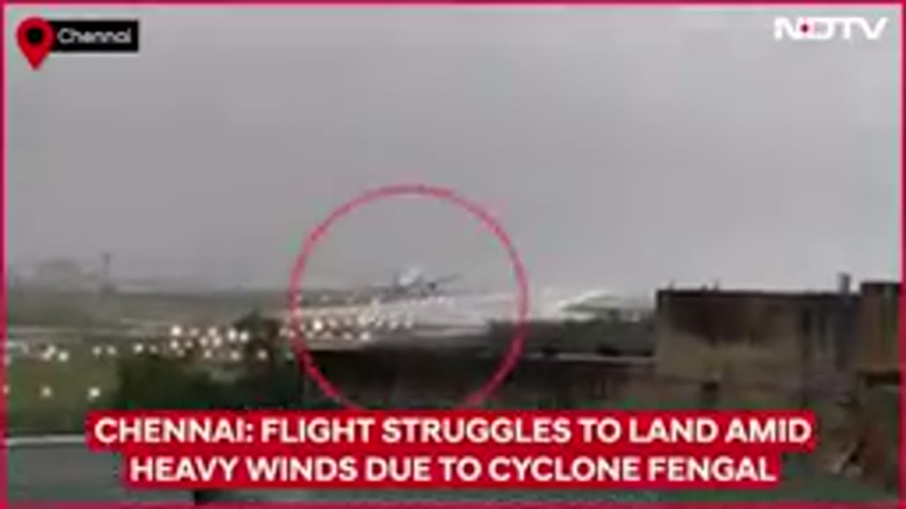 Cyclone Fengsl effect landing Airplane