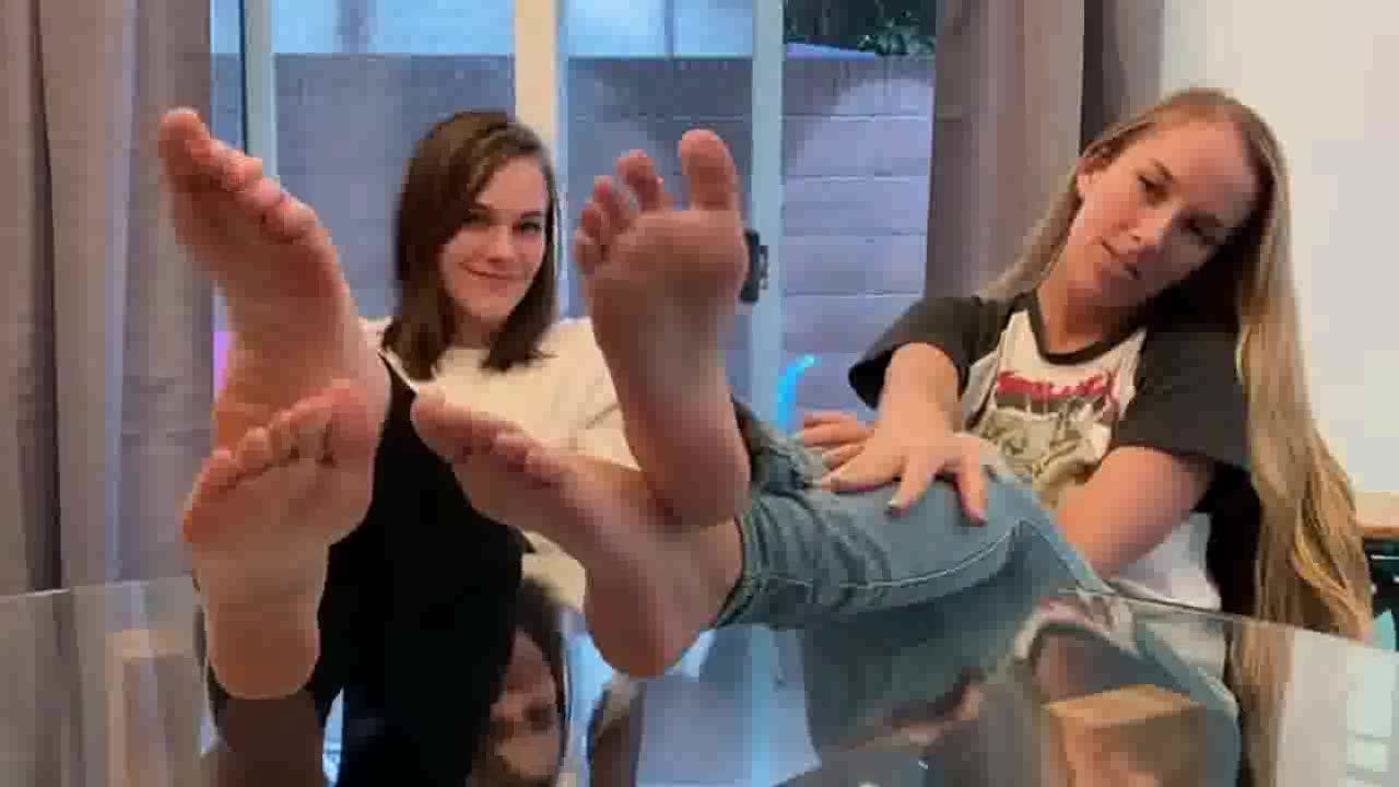 Rocker chicks w/beautiful feet