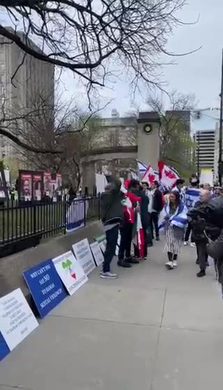 Hundreds of Iranian citizens fill the campuses in the USA