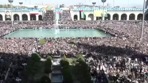 Supreme Leader Ayatollah Khamenei's address to the grand gathering has begun.