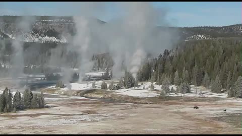 Yellowstone Volcano, Melted Rock Particles Make Dirty Steam At Hot Pools