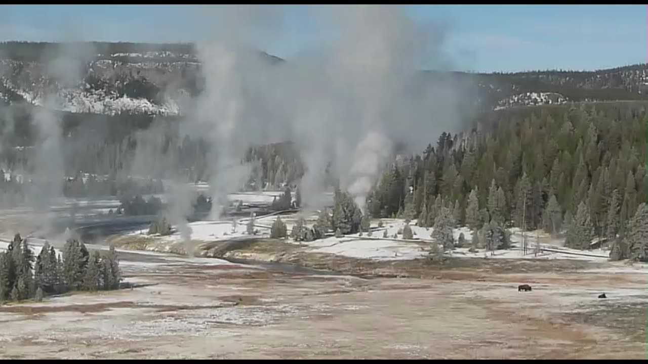 Yellowstone Volcano, Melted Rock Particles Make Dirty Steam At Hot Pools