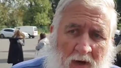 Irish man says what we're all thinking.