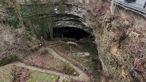 WALKING HORSESHOE CAVE KENTUCKY USA