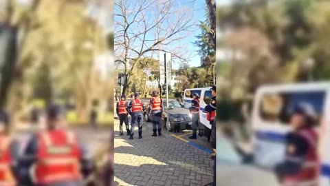 Policia arreston protestuesit
