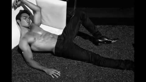 Transvestigating Tyler Hoechlin