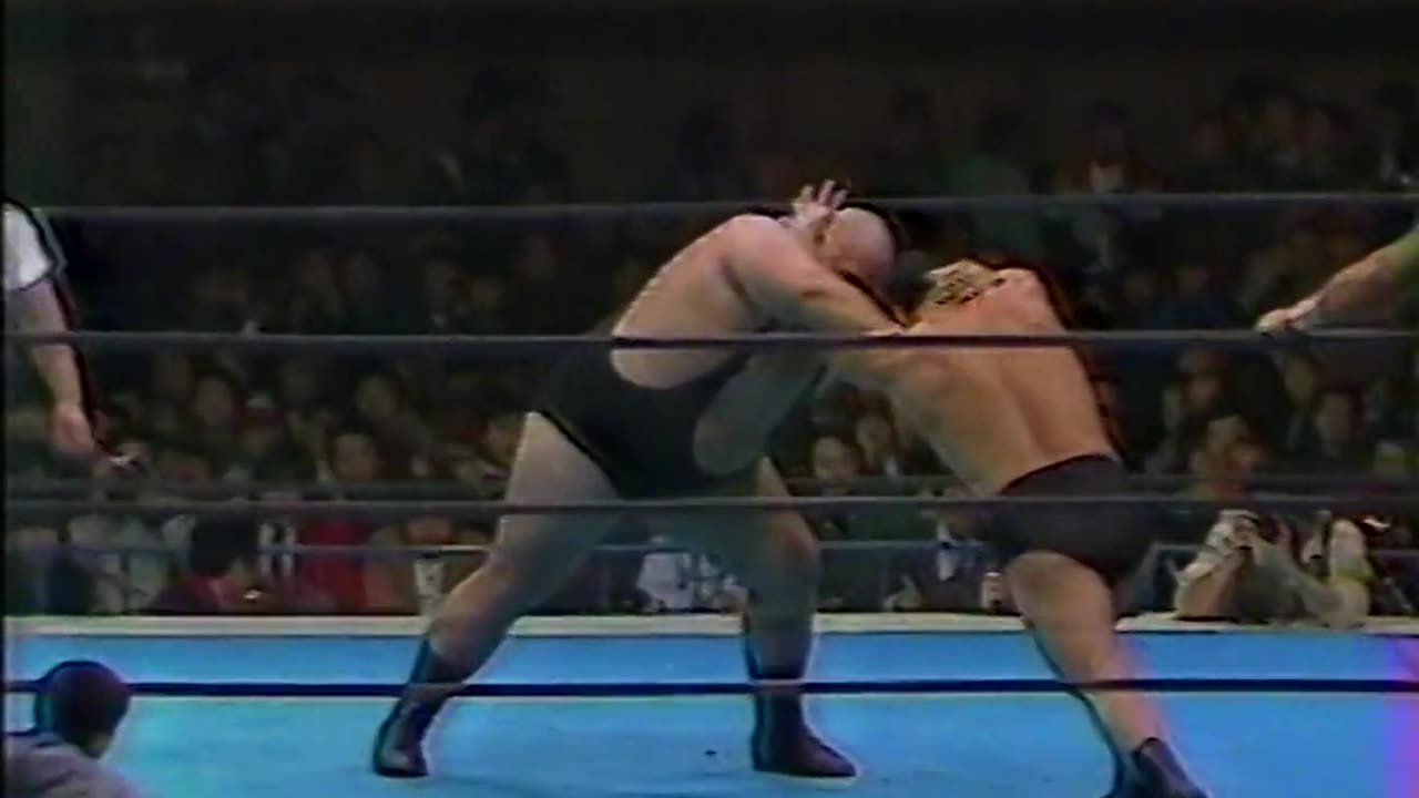 (1985.01.11) Antonio Inoki & Kengo Kimura vs King Kong Bundy & The Wild Samoan - NJPW