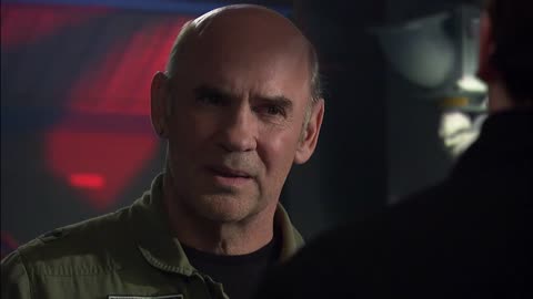 Stargate Atlantis 5x20 Enemy at the Gate