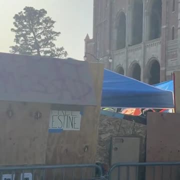 Police Are Ordering UCLA Protestors To Clear Out