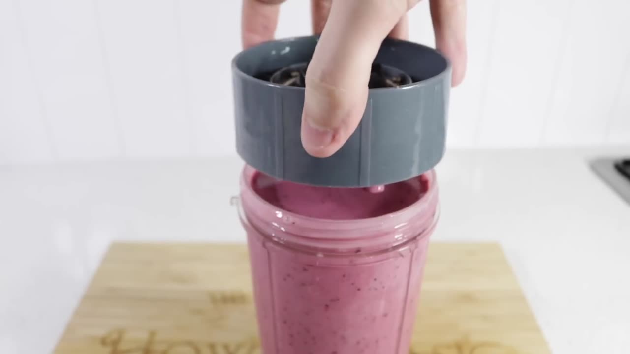 How To Make a Breakfast Smoothie