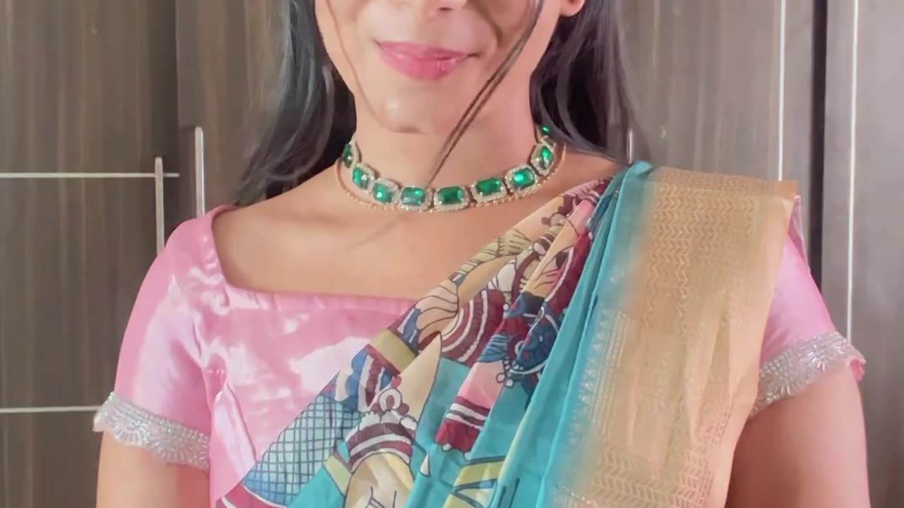 Saree love ❤️ #vlogs #halfsareesets #minivlog #telugu #food #meeshow #shortvideo #dance #shortvid