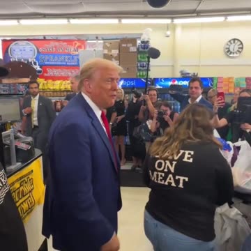 Donald Trump helps a mom of 3 pay for Groceries