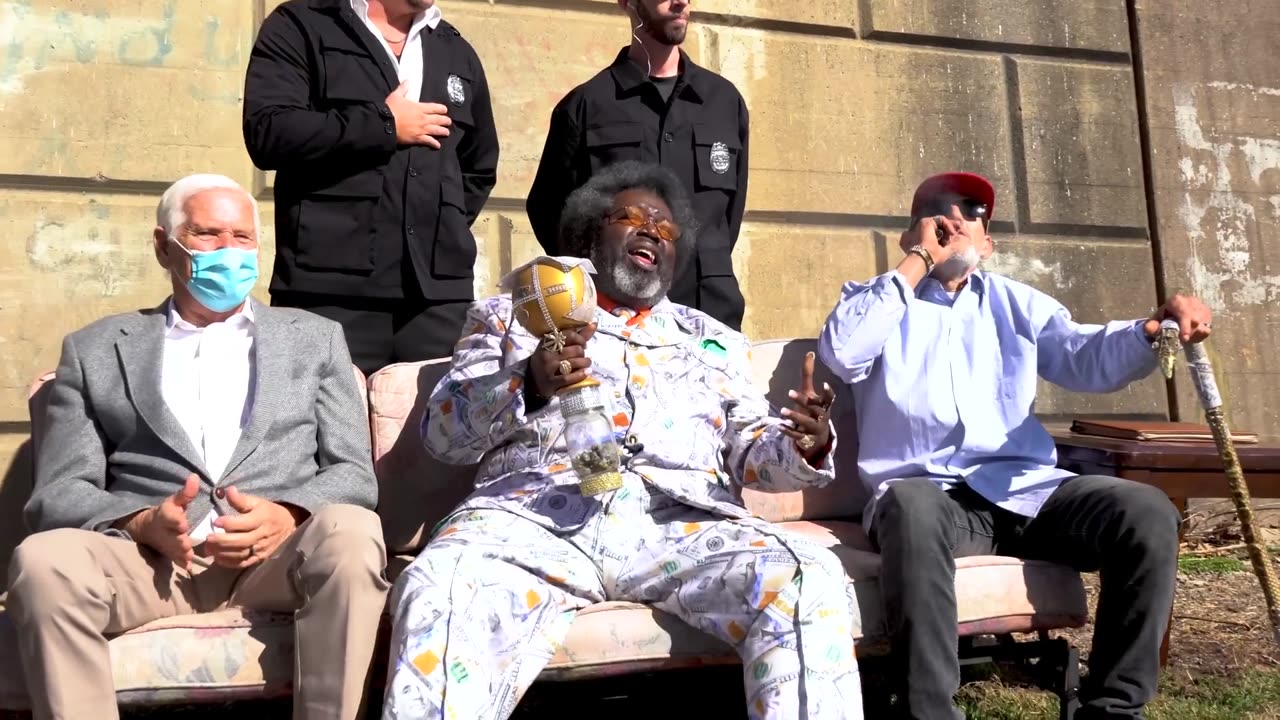 Afroman - Hunter Got High (Official Video)