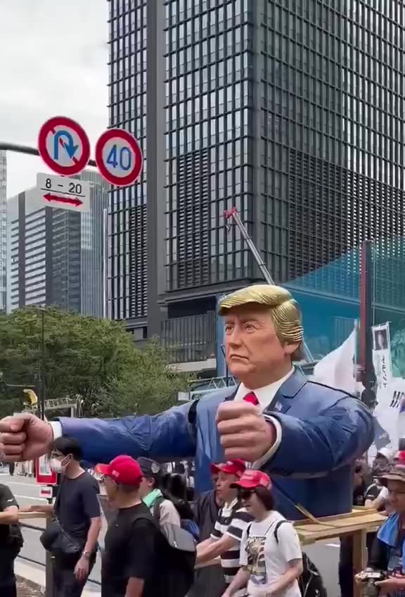 Weird. Spotted in Japan