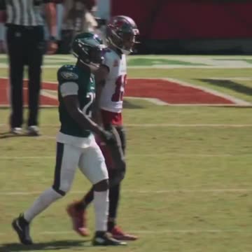 Mike Evans "You easy as **** to get open on" on Eagles secondary during blowout