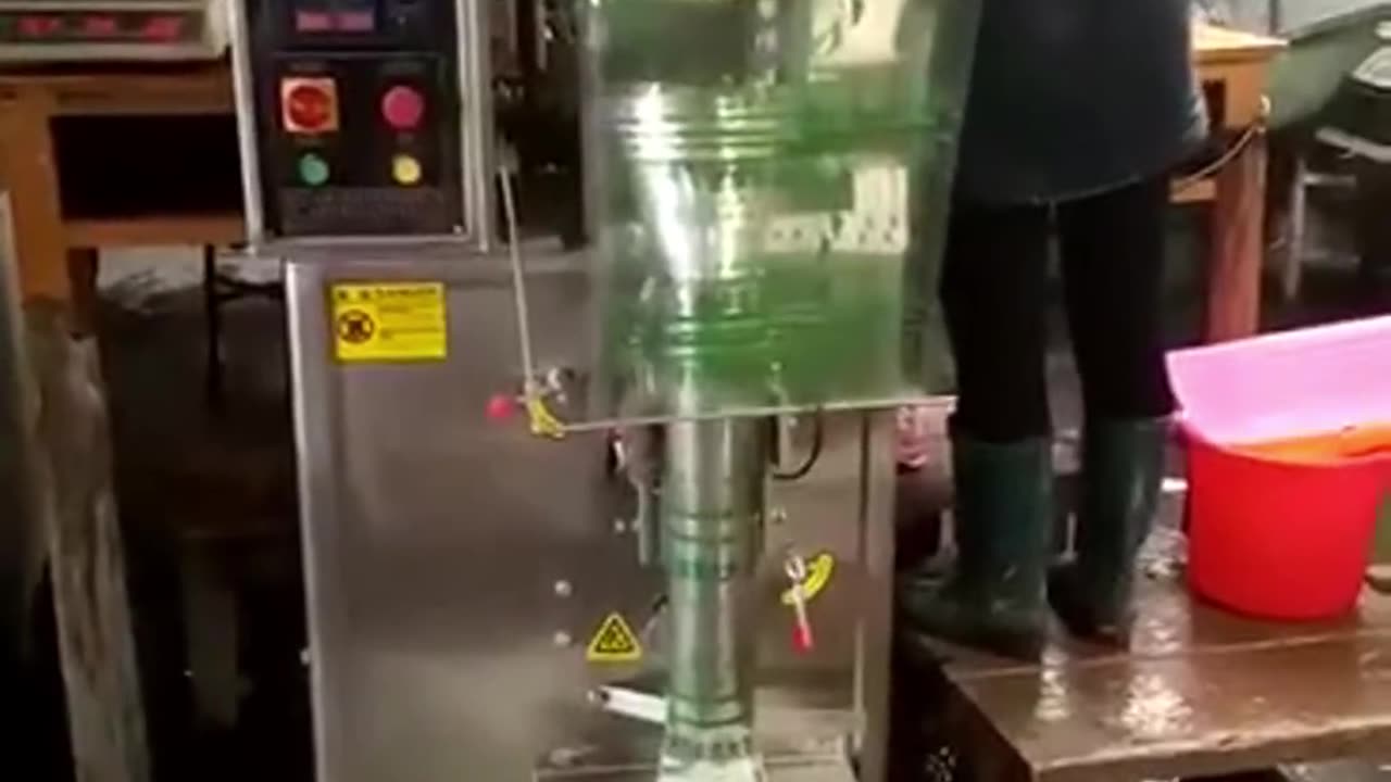 Revolutionize Your Packaging Process with our Fully Automated Sealing Machine!