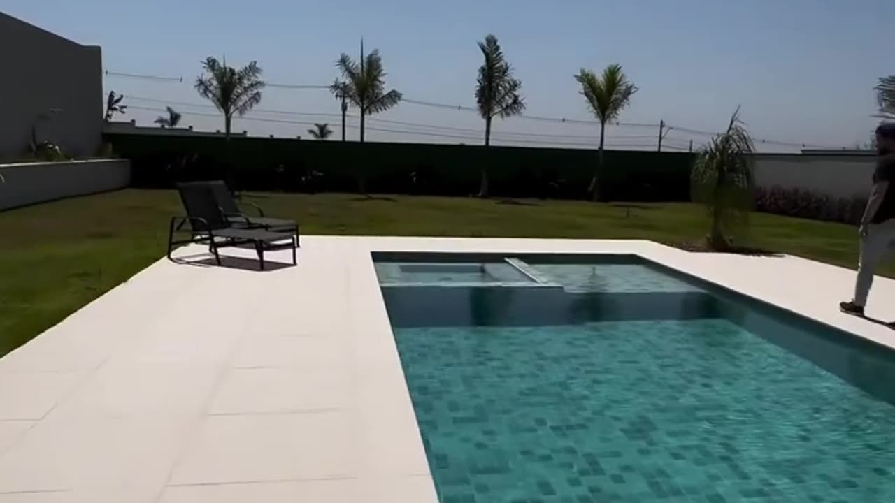 384 m2 4 yatak odalı çağdaş villa Video