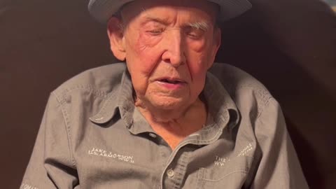 World War 2 Veteran Shares Positive TikTok Experience