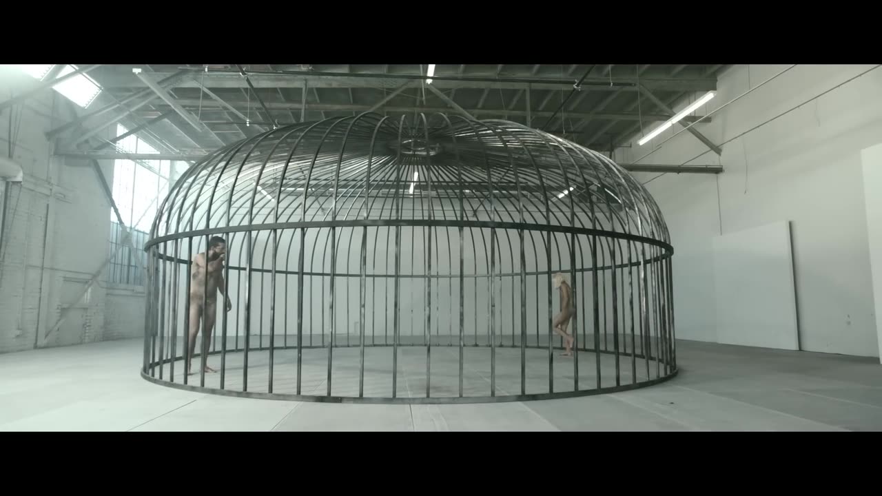 Sia - Elastic Heart feat. Shia LaBeouf & Maddie Ziegler (Official Video)