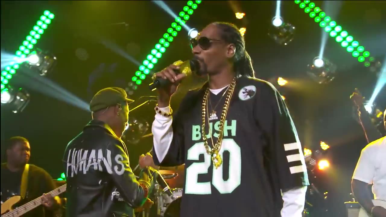 Snoop Dogg - California Roll (Live on the Honda Stage at the iHeartRadio Theater LA)