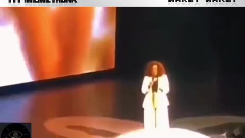 Oprah Falls on Stage