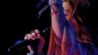 Lauren Daigle - Tremble [Live] (Official Music Video)