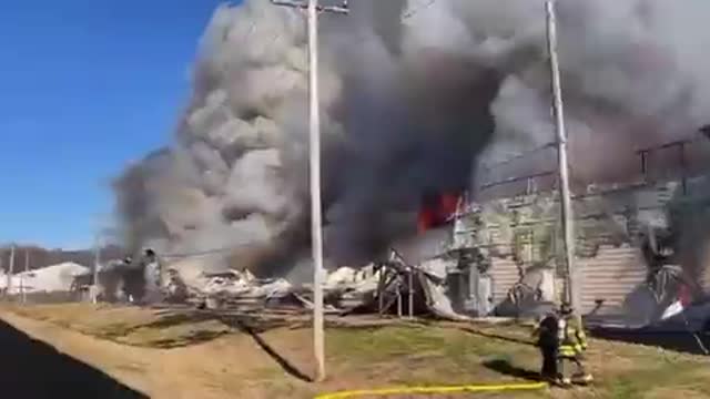 Incendio grande proporcoes nos E.U.A2023 janeirodia 29