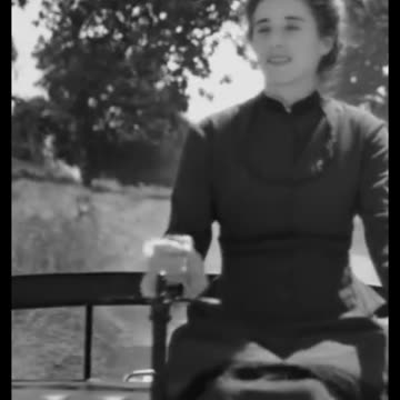 पहली महिला जिसने कार चलायी