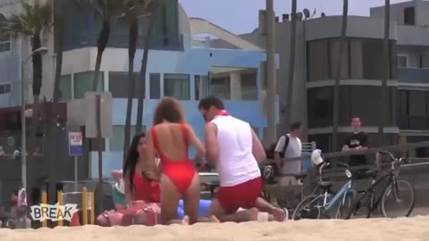 LIFEGUARD GIRLS LEARNING HOW TO DO C.P.R. [PRANK]