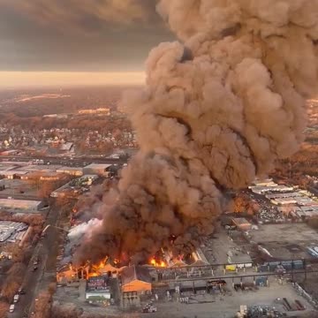 Massive smoke spotted amid large industrial fire at a factory in Chicago Heights, Illinois