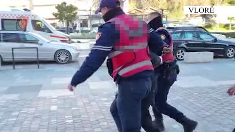 Tentoi të vriste me kallashnikov një shtetas pas një konflikti, arrestohet 31 vjeçari