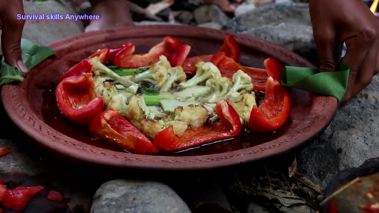 Cooking Cauliflower with Big Peppers for Eating delicious