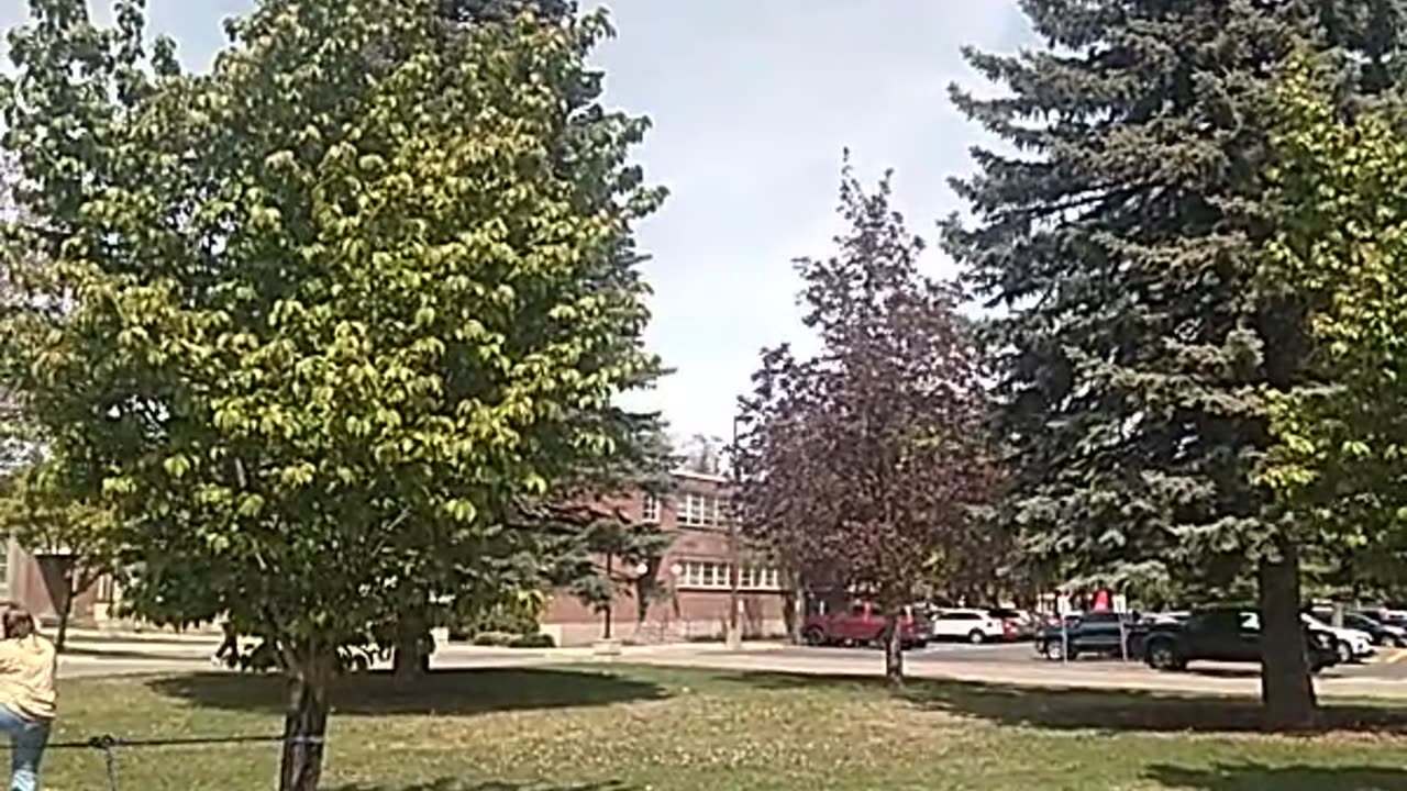 Campus Preaching: Man Agrees Jesus Will Judge & Takes Tract To Give To Someone Else