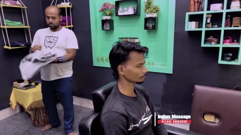 Reiki Master Relaxing Master Cracker with his Signature Style Head Massage _ Indian Massage