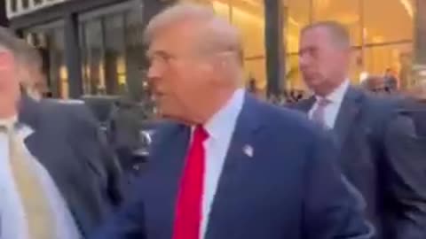 “LOVE THAT HAT MAN… WANT ME TO SIGN IT?” .