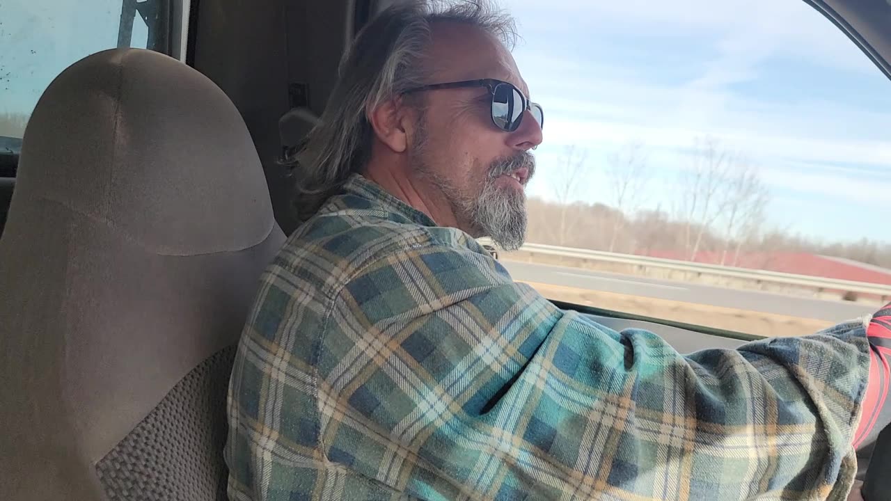 NEW SEATS FOR THE FREIGHTLINER - Sebree, KY 02/06/23